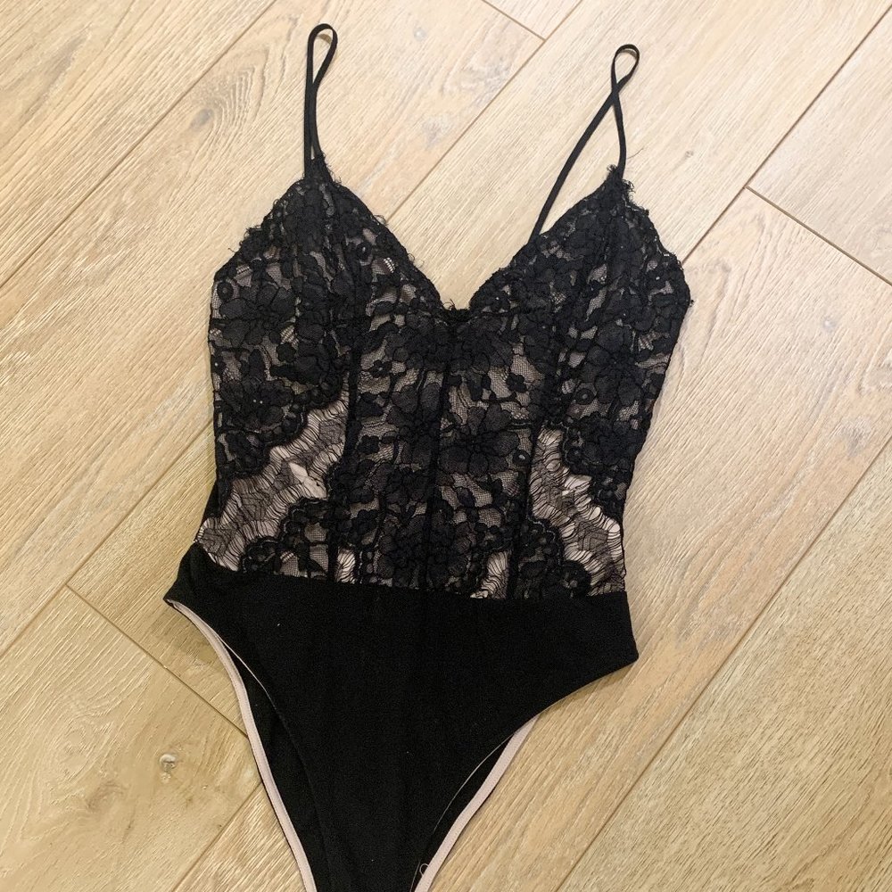 2/$30 Black Lace Nude Sexy Bodysuit Medium V-Neck Tank Strappy Intimates